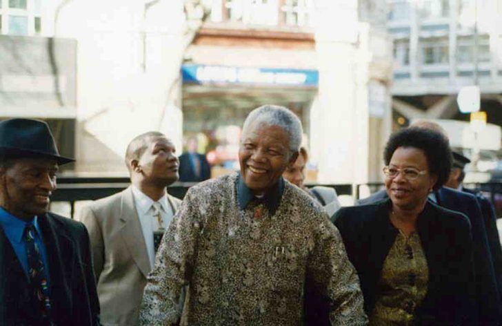 Nelson Mandela : L’éducation Est L’arme La Plus Puissante Que Vous 